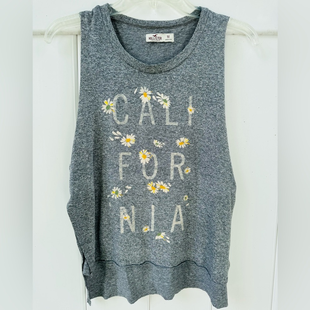 Hollister California tank size M